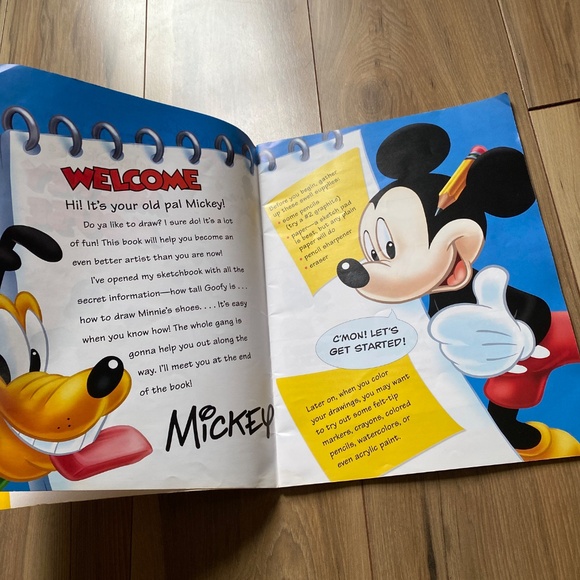 Disney Mickey Mouse Drawing Book - Picture 4 of 16